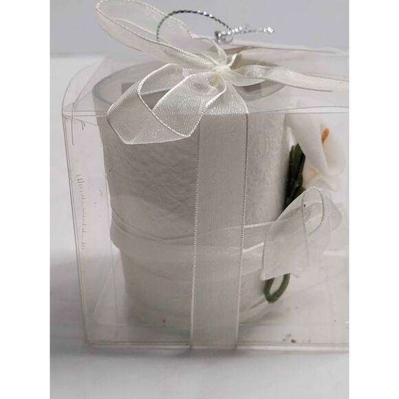 4 Calla Lily Design Candle Favor. - Picture 6 of 7